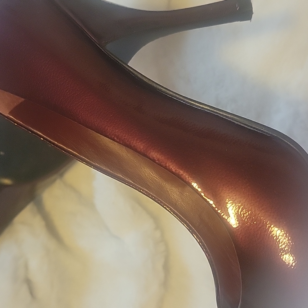 Shoes - Picture 5 of 5